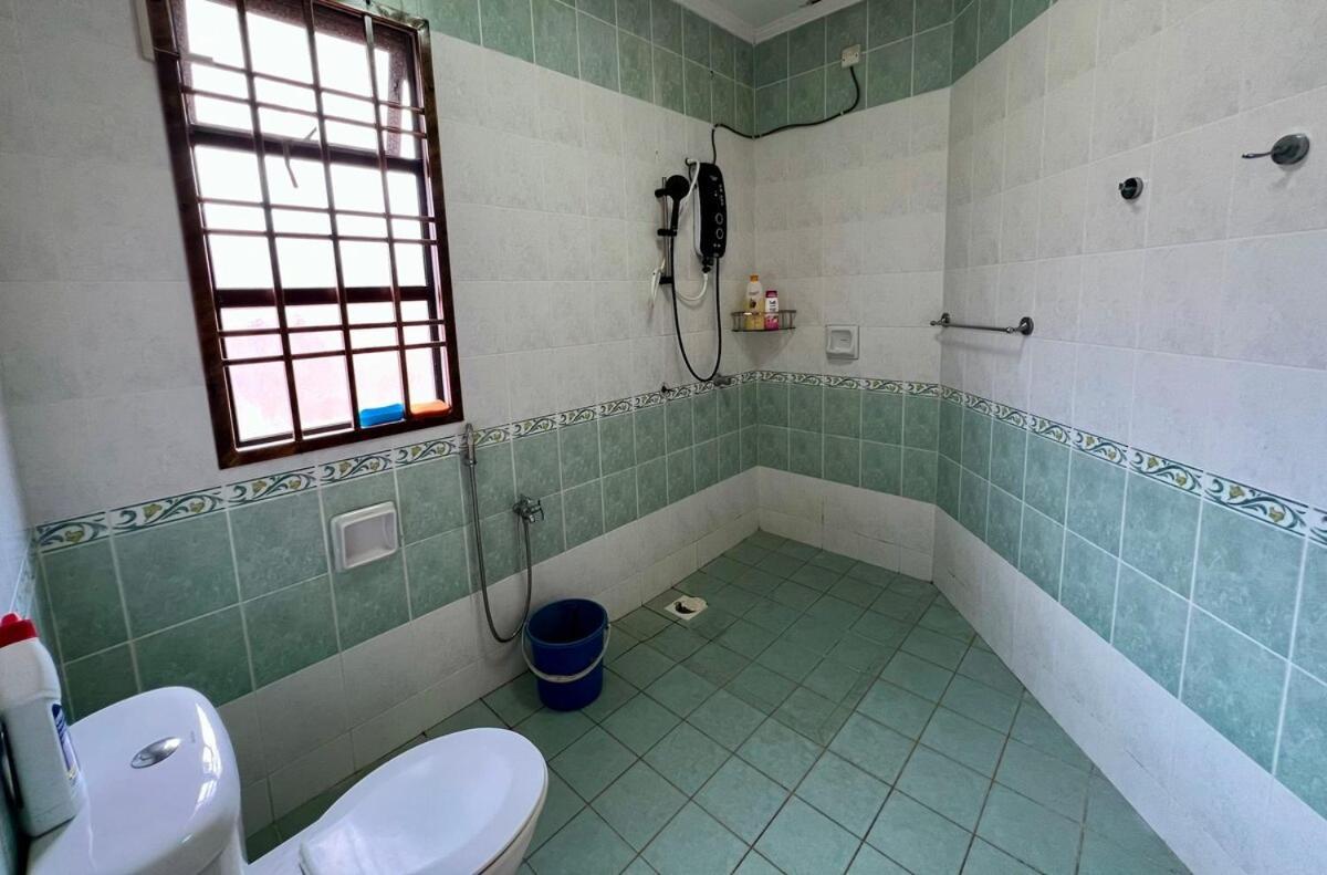 Rini Utama Homestay 士姑来 外观 照片