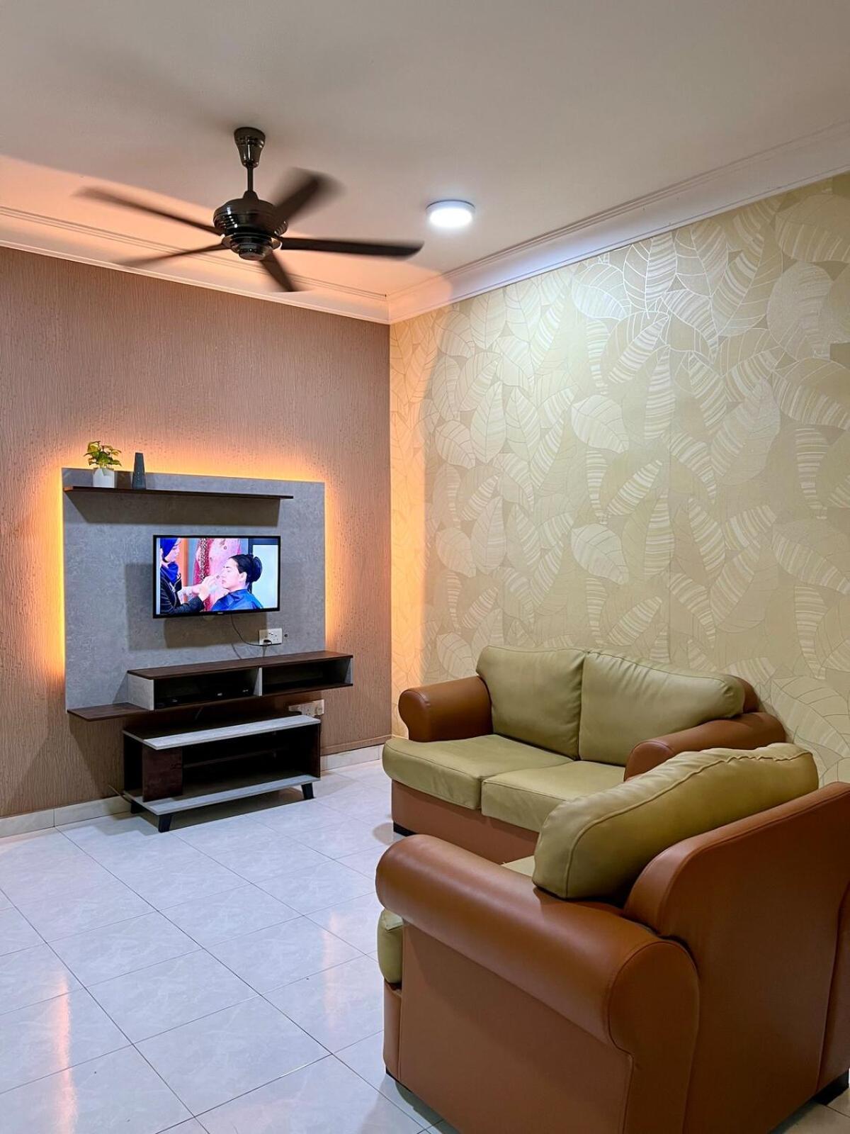 Rini Utama Homestay 士姑来 外观 照片