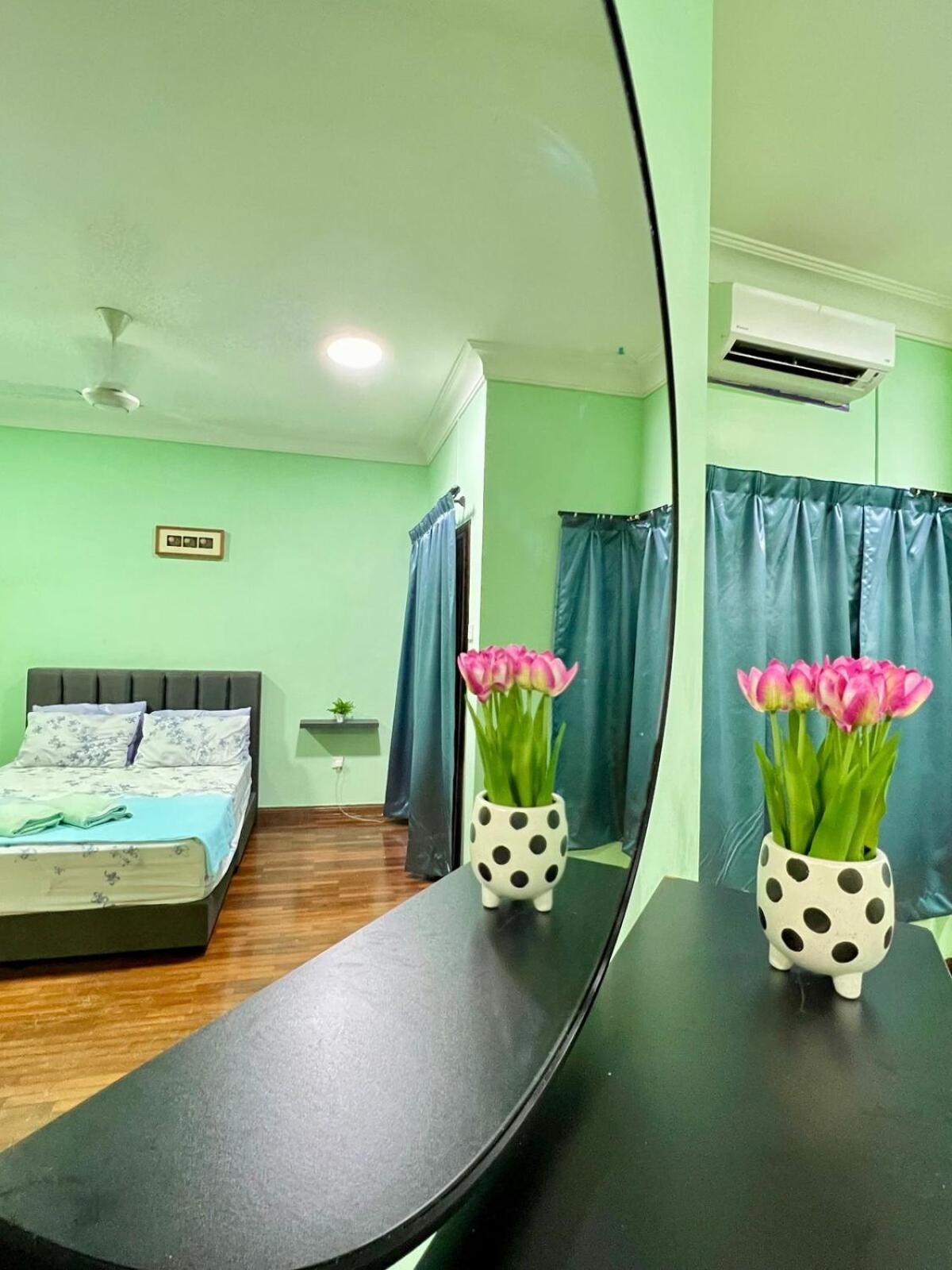 Rini Utama Homestay 士姑来 外观 照片