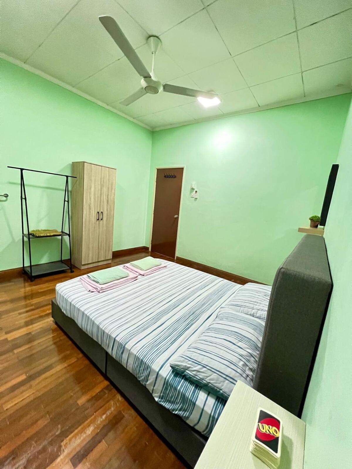 Rini Utama Homestay 士姑来 外观 照片