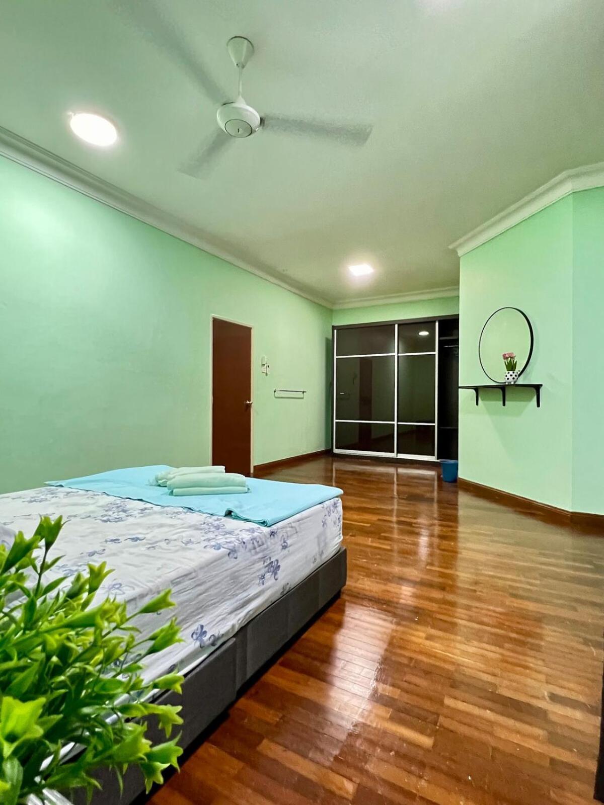 Rini Utama Homestay 士姑来 外观 照片