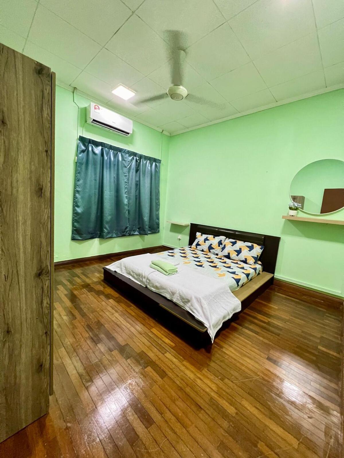 Rini Utama Homestay 士姑来 外观 照片