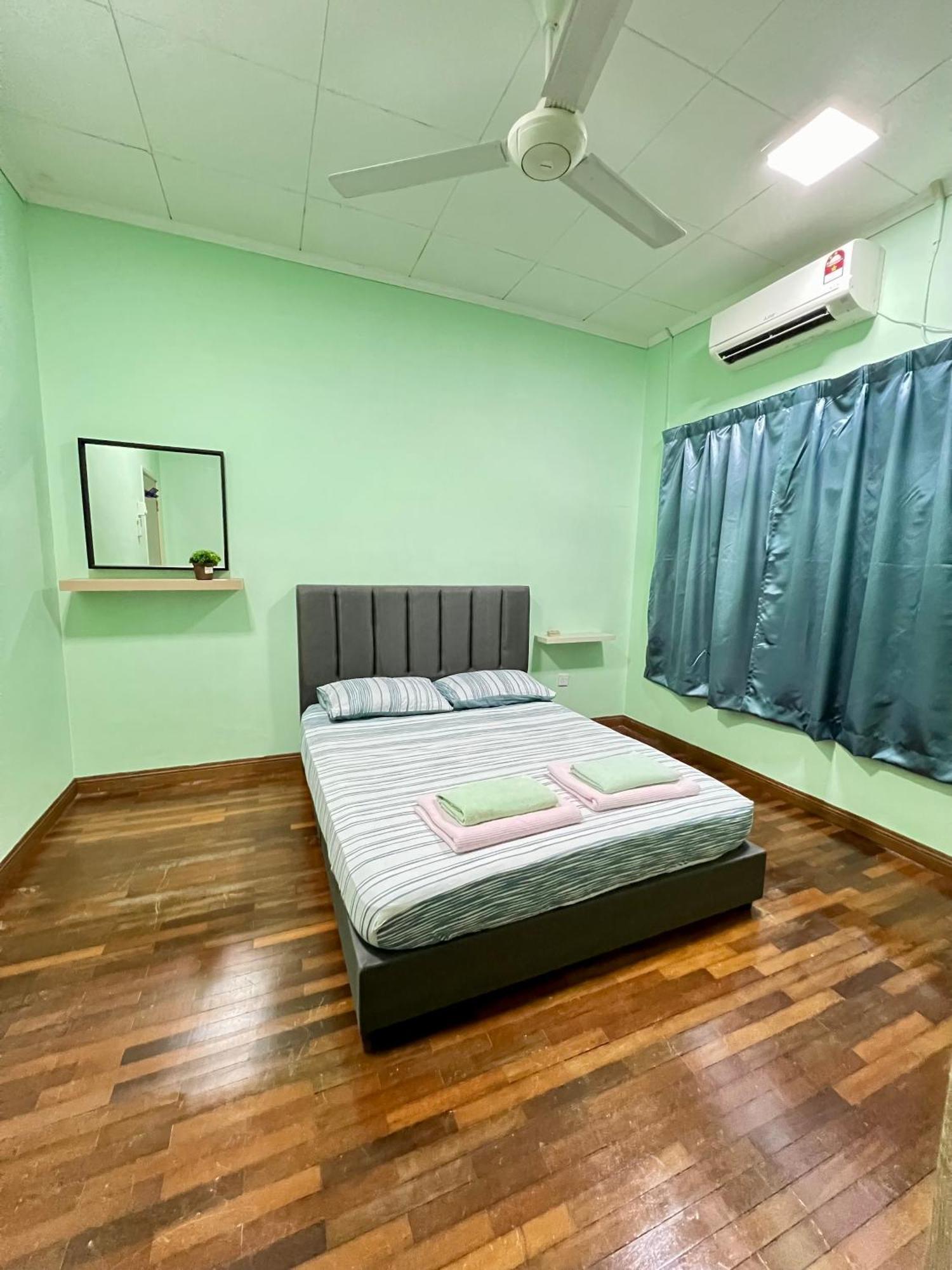 Rini Utama Homestay 士姑来 外观 照片